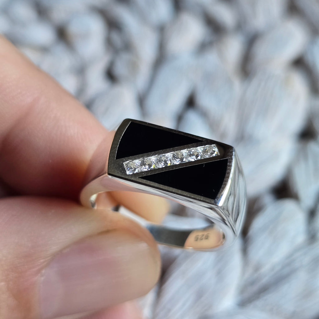 Black Enamel Cz Flat rinh