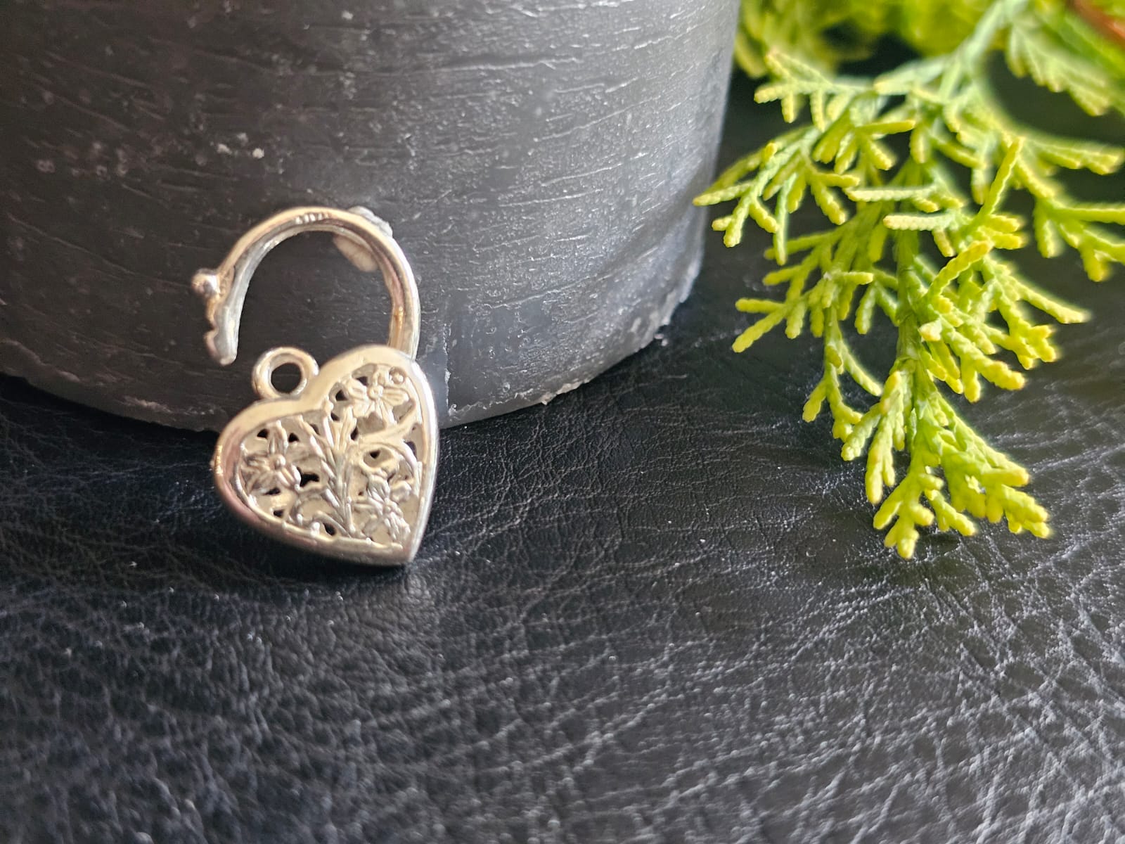 22mm Heart Lock
