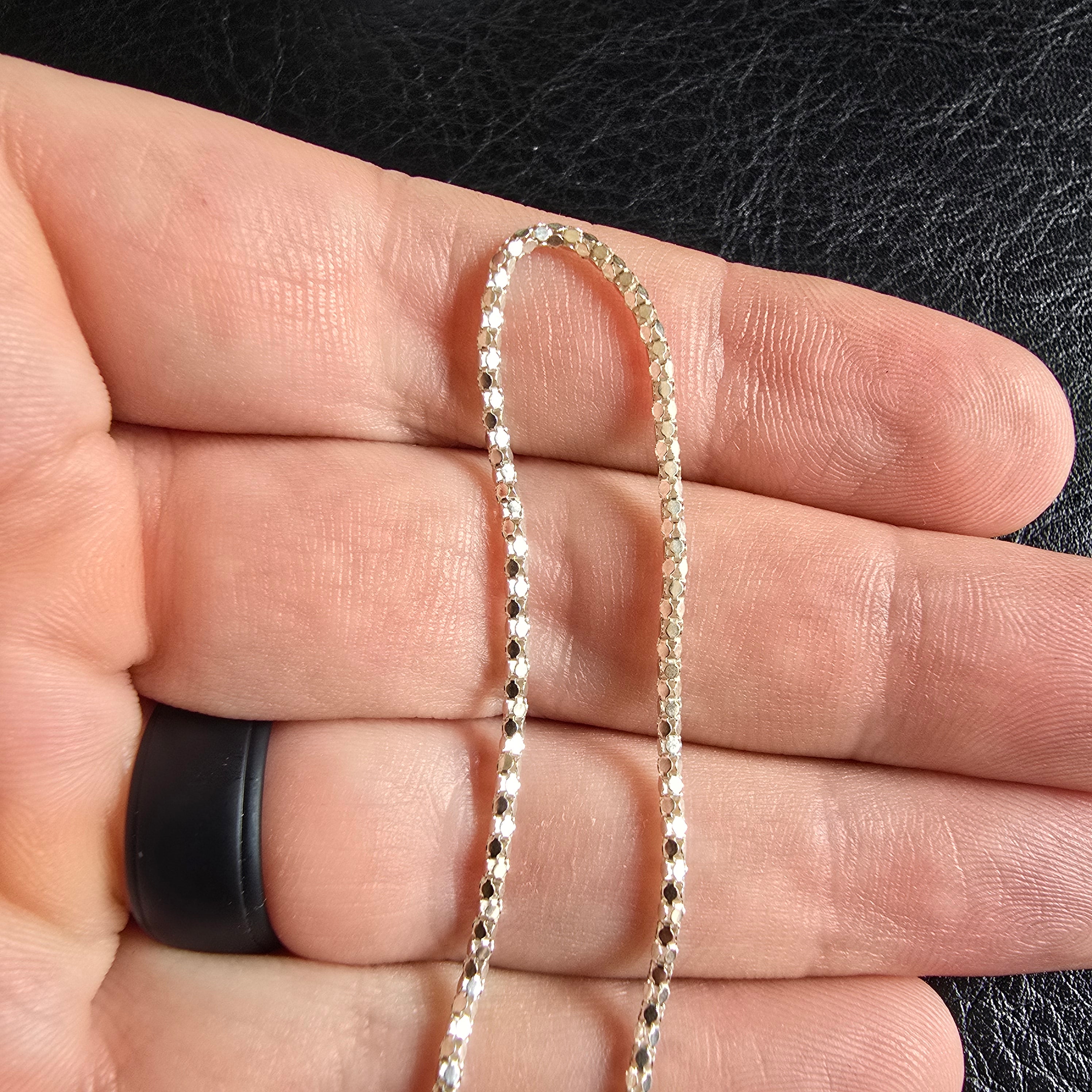 1.6mm Hammered Necklace