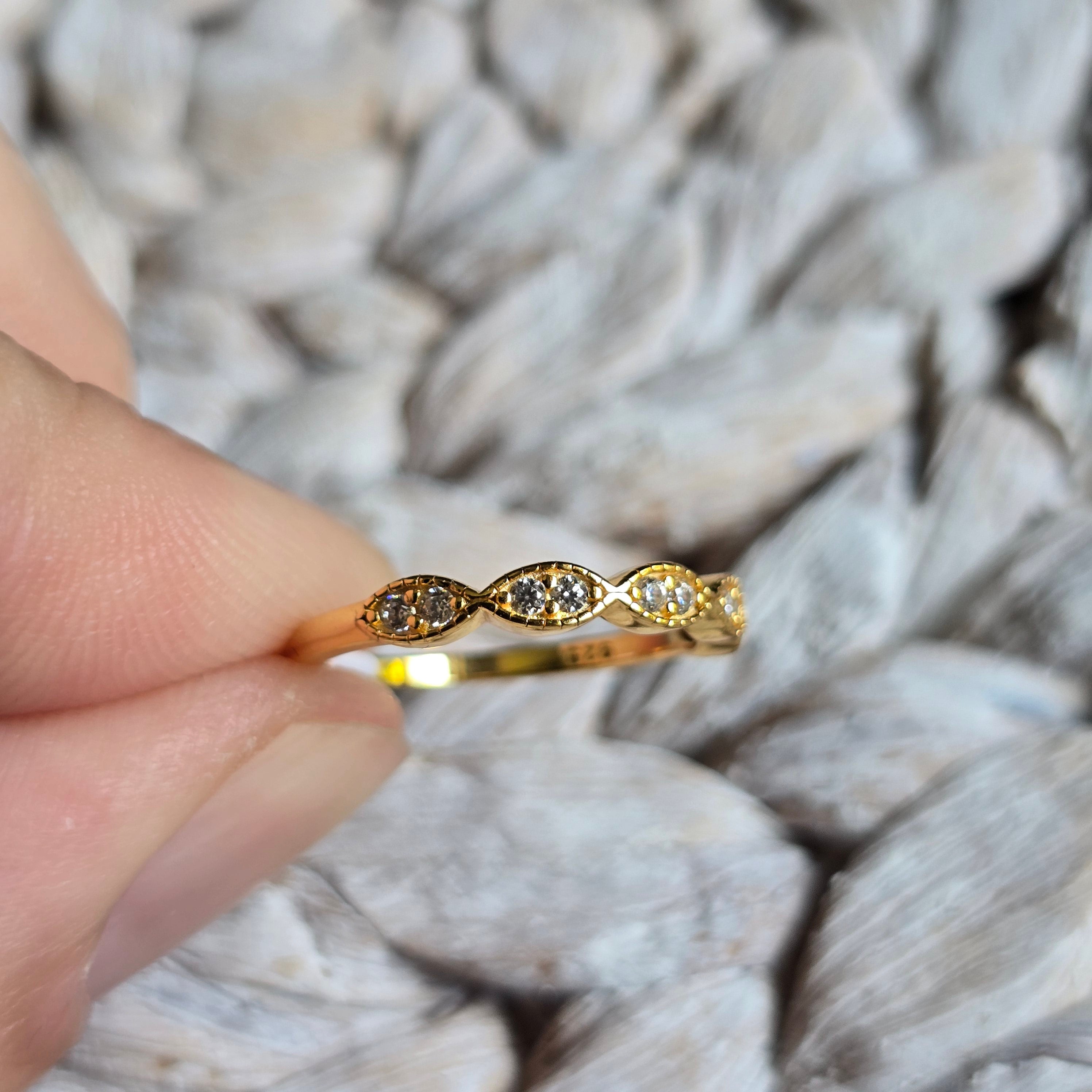 Oval Cz Gold ring
